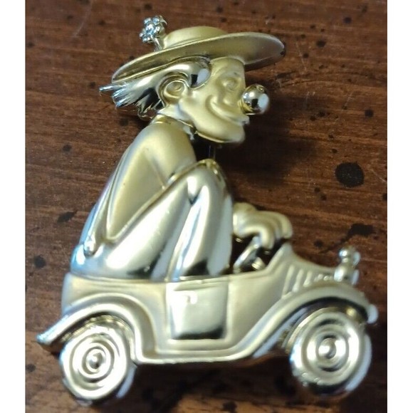 Danecraft Jewelry - Vintage Danecraft Gold Tone Clown in Car Vehicle Signed Brooch/Pin